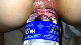 anal hooked wife taking water bottle in pussy