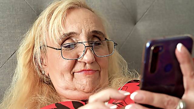 Granny loudly begs her nephew to continue fucking her even after he comes