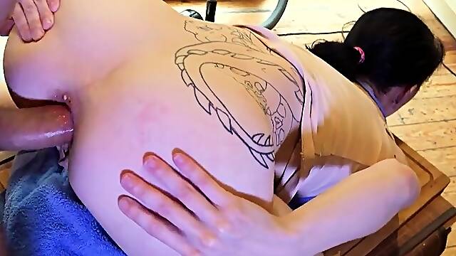 Ugly skinny housewife wants anal in the kitchen