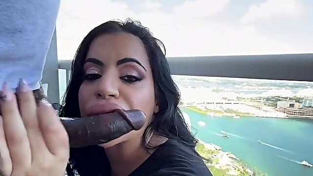 Big Booty Latina Lissa Housewife