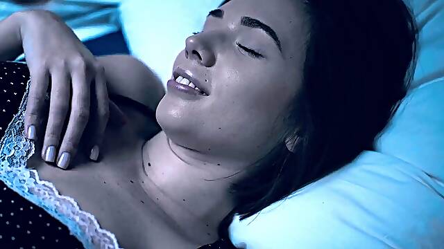 Alien Creature POSSESSES Eve Sweet And Ellie Luna Making