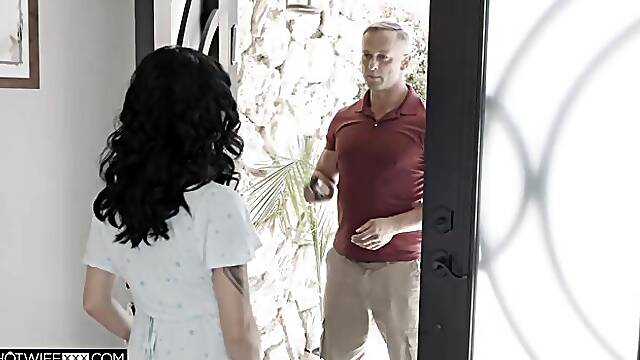 Hot Wife XXX featuring Dorian Del Isla and Avery Blacks pornstar scene