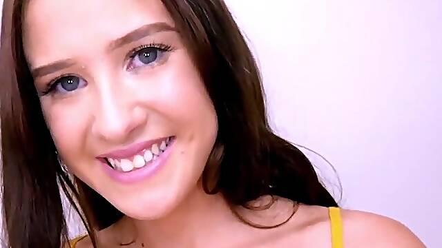 Cute Teen 18+ Model Sucks N Strokes Big Cock At Her Audition