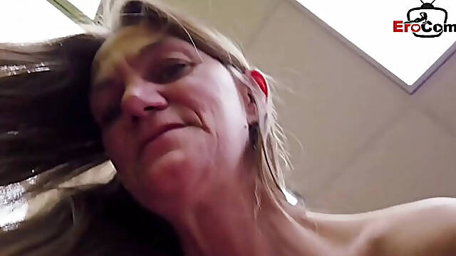 German ugly skinny mature housewife try amateur porn casting