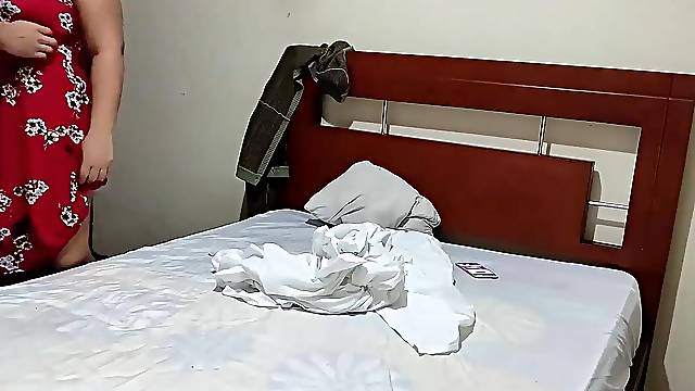 My aunt hides in the close to spy on me, this babe loves to watch me masturbate, that babe comes out and tells me that I can bang her like that floozy that is Watching My mamma NEARLY CATCHES US