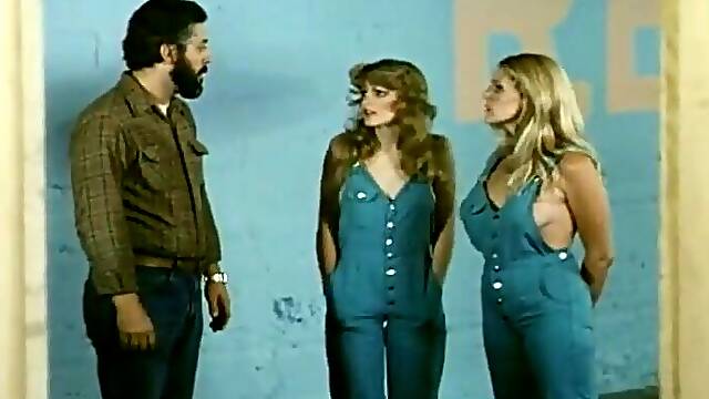 Garage Gals (1981)