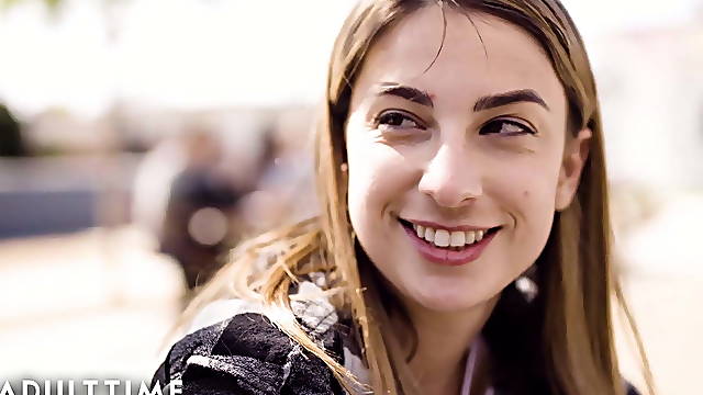 ADULT TIME Teenage Lesbian: Kendra &amp; Kristen- Pussy Eating 