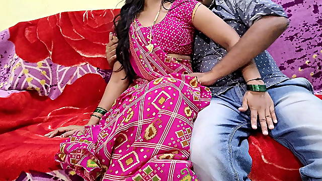 Gav ki gavar bhabhi ko apane yaar ne ache se choda