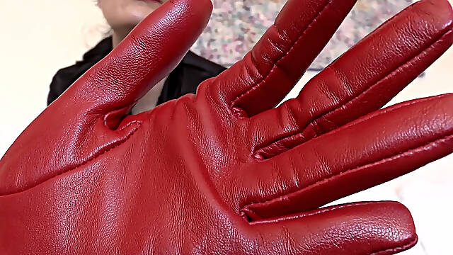 Red Leather Gloves-the Scent of Leather Makes You Weak, Lady Victoria Valente