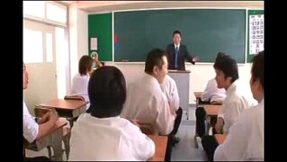 Asian Schoolgirl Sneaks Away With Classmate To Fuck