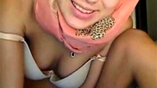 Amateur Arab Egypt Teen In Hijab Squirting Orgasm On Webcam
