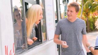 Dude caught blonde hottie masturbating in ice cream truck