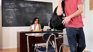 naughty america - professor miller teaches student how to quickie